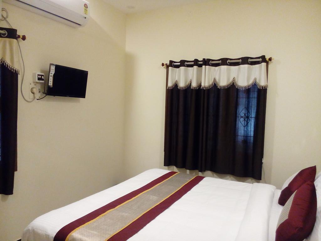 Barnabas Homestay Thanjavur Bagian luar foto